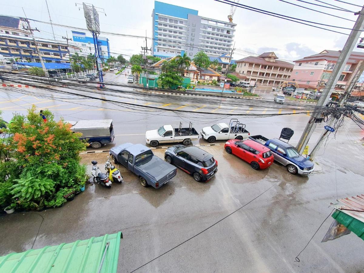 Phakdee Place Chanthaburi Exteriör bild